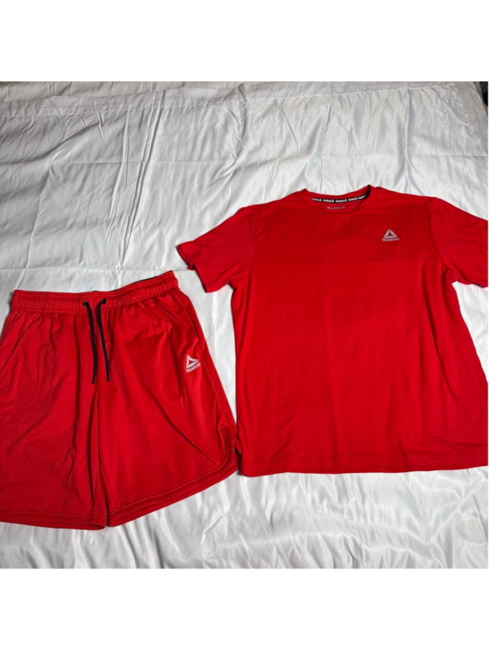 Men's Reebok Red Athletic Shirt and Shorts Set M